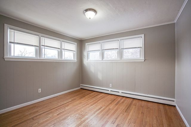 27 Campbell Dr, Agawam, MA 01001