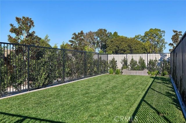 7268 Aura Circle, Huntington Beach, CA 92647