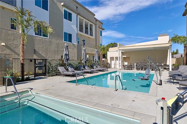 7268 Aura Circle, Huntington Beach, CA 92647