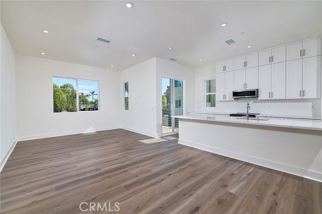 7268 Aura Circle, Huntington Beach, CA 92647