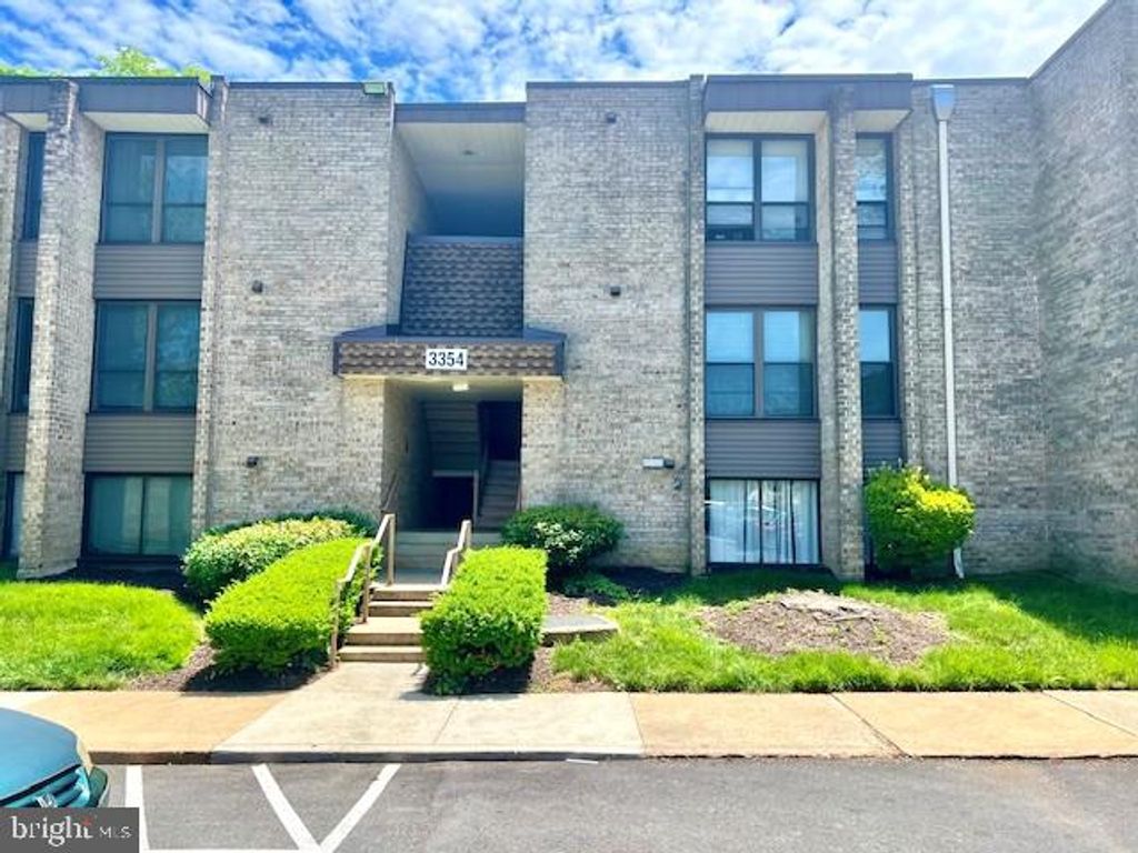 3354 Huntley Square Dr Apt T2, Temple Hills, MD 20748