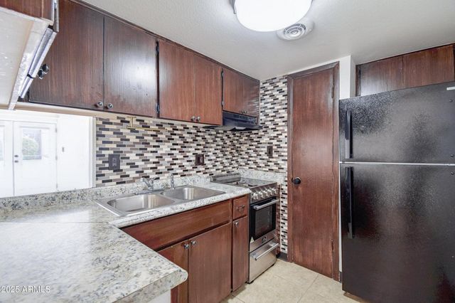 3416 N 44th Street Unit 8, Phoenix, AZ 85018