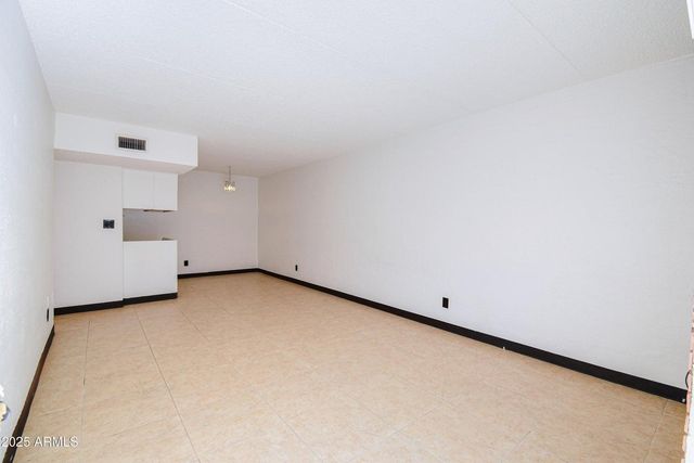 3416 N 44th Street Unit 8, Phoenix, AZ 85018