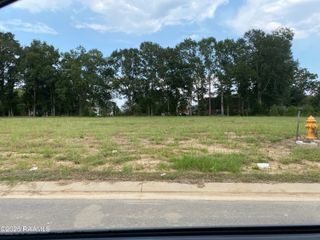 114 Leaning Oak Drive, Lafayette, LA 70508