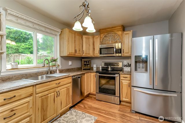 12111 213th Avenue Ct E, Bonney Lake, WA 98391