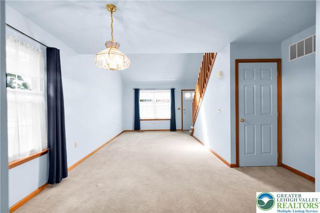 2721 Tamlynn Lane, Easton, PA 18045