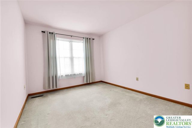 2721 Tamlynn Lane, Easton, PA 18045