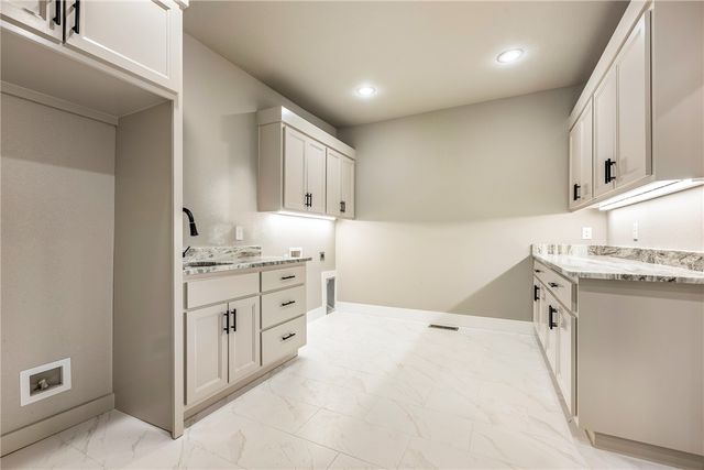 13619 Eastgate Drive, Rogers, AR 72756