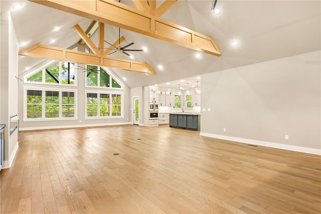 13619 Eastgate Drive, Rogers, AR 72756