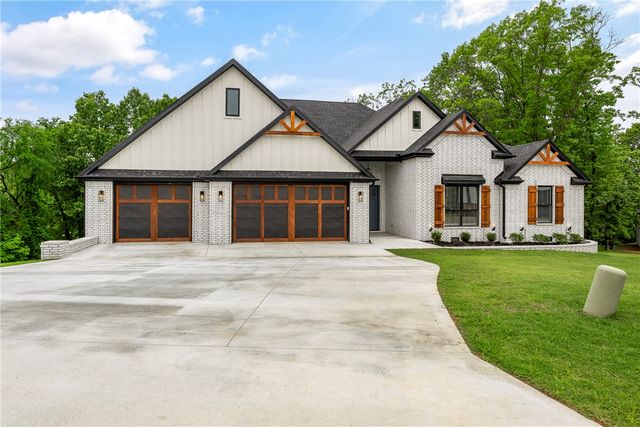 13619 Eastgate Drive, Rogers, AR 72756