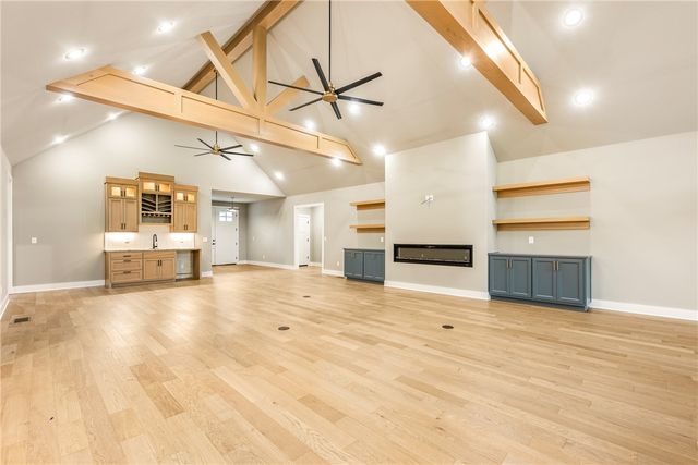 13619 Eastgate Drive, Rogers, AR 72756