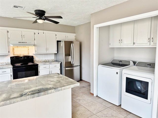 238 NE 46th ST, Lawton, OK 73507