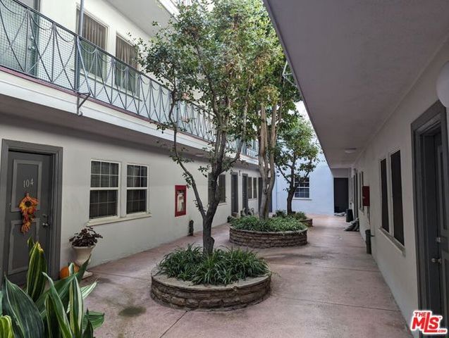 615 N Rossmore Avenue 311, Los Angeles, CA 90004