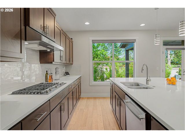 9621 Sw 48TH Ave, Portland, OR 97219