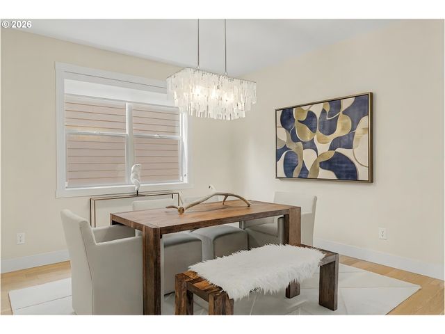 9621 Sw 48TH Ave, Portland, OR 97219