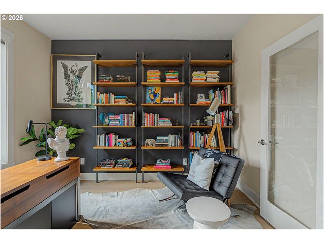9621 Sw 48TH Ave, Portland, OR 97219