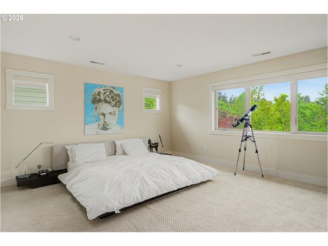 9621 Sw 48TH Ave, Portland, OR 97219