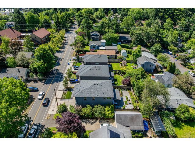9621 Sw 48TH Ave, Portland, OR 97219