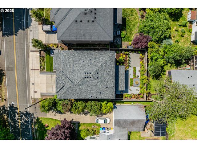 9621 Sw 48TH Ave, Portland, OR 97219