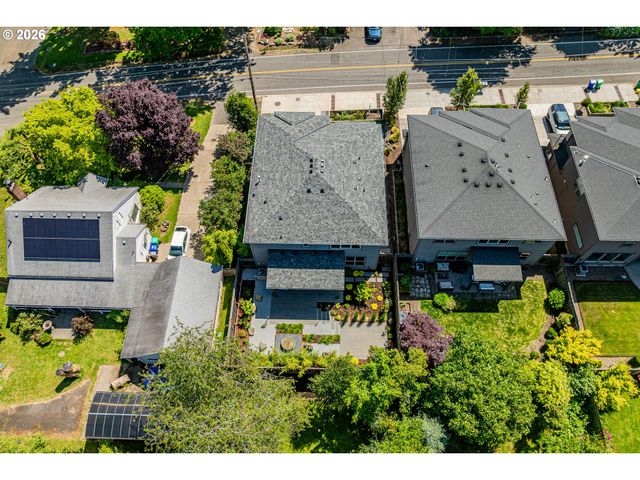 9621 Sw 48TH Ave, Portland, OR 97219