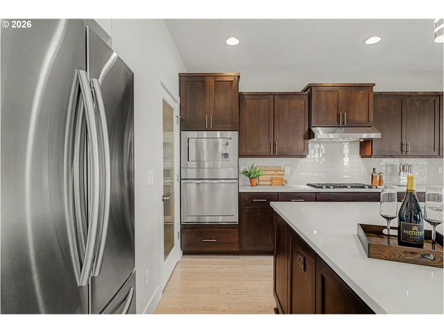 9621 Sw 48TH Ave, Portland, OR 97219