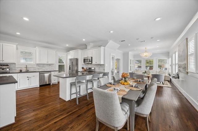 1221 Columbia Street, Houston, TX 77008