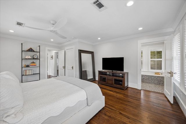 1221 Columbia Street, Houston, TX 77008