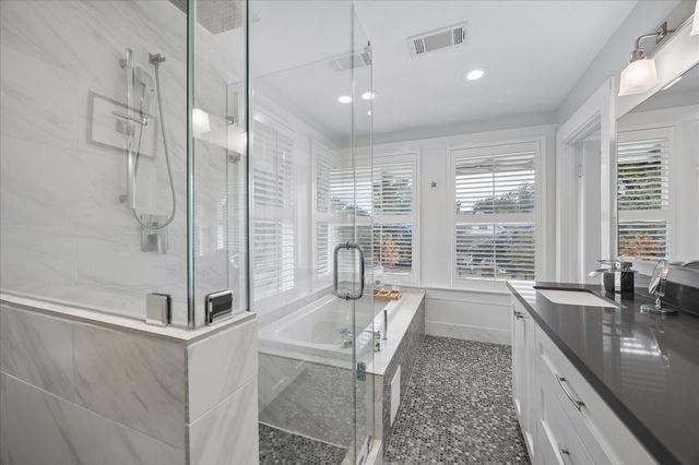 1221 Columbia Street, Houston, TX 77008
