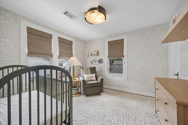 1221 Columbia Street, Houston, TX 77008