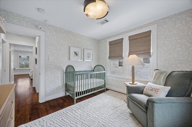 1221 Columbia Street, Houston, TX 77008