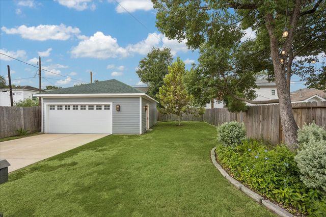 1221 Columbia Street, Houston, TX 77008