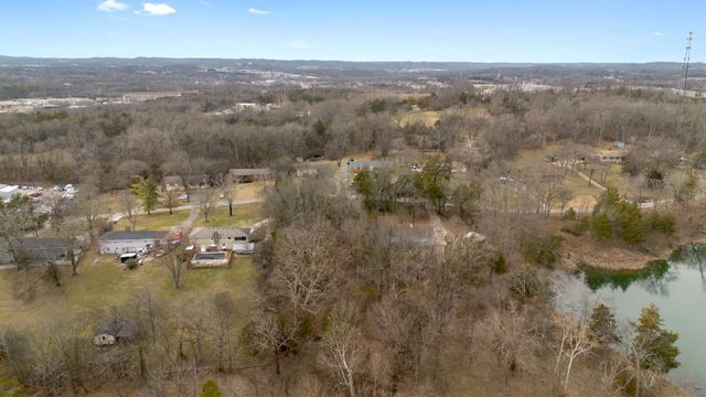 118 Mallard Dr, Hendersonville, TN 37075