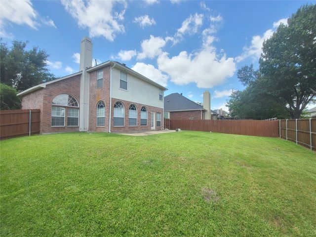 2217 Sky Harbor Drive, Plano, TX 75025