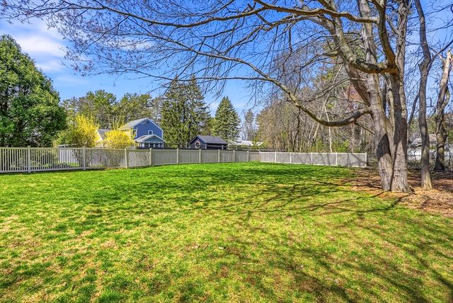 5 Okemo Ridge Road, Sutton, MA 01590