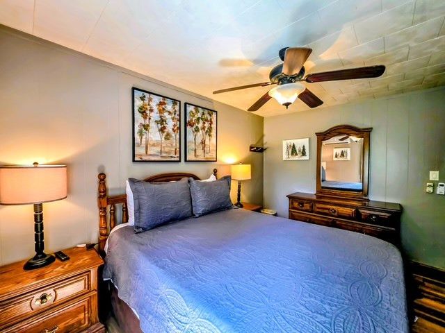 561 Deals Gap Road, Bryson City, NC 28713