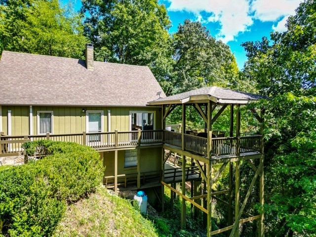 561 Deals Gap Road, Bryson City, NC 28713