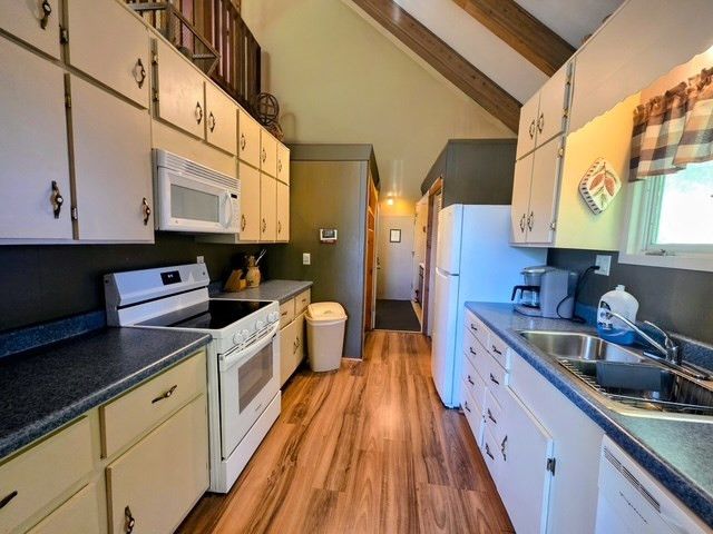 561 Deals Gap Road, Bryson City, NC 28713