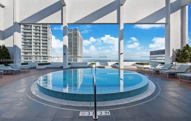 55 SE 6th St 1203, Miami, FL 33131
