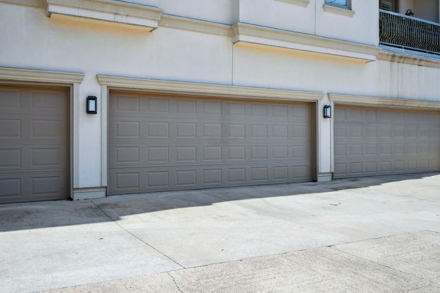 8511 Edgemere Road 302, Dallas, TX 75225
