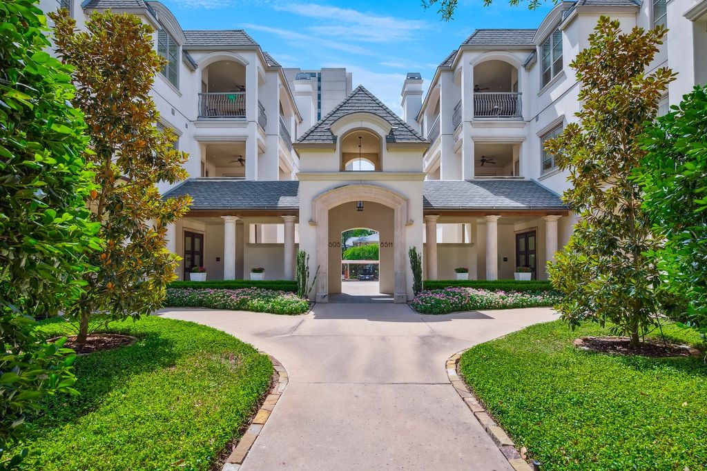 8511 Edgemere Road 302, Dallas, TX 75225