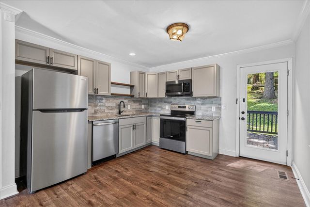700 Runyan Drive, Chattanooga, TN 37405