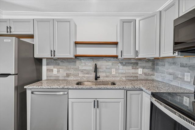 700 Runyan Drive, Chattanooga, TN 37405