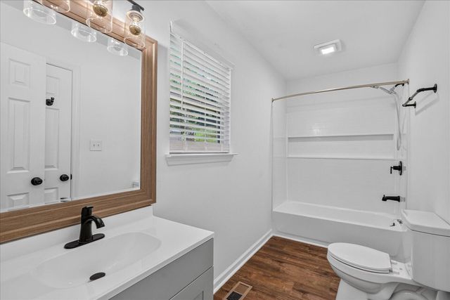 700 Runyan Drive, Chattanooga, TN 37405
