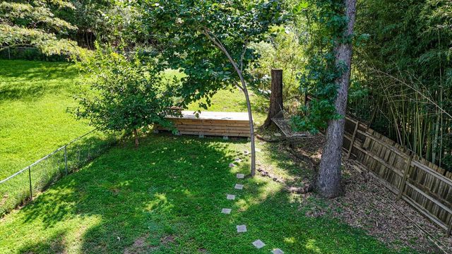 700 Runyan Drive, Chattanooga, TN 37405