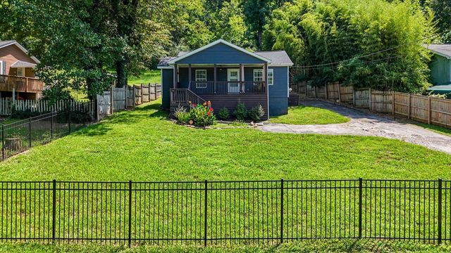 700 Runyan Drive, Chattanooga, TN 37405