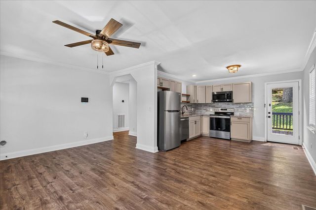 700 Runyan Drive, Chattanooga, TN 37405