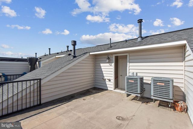 3439 S KEMPER RD, Arlington, VA 22206
