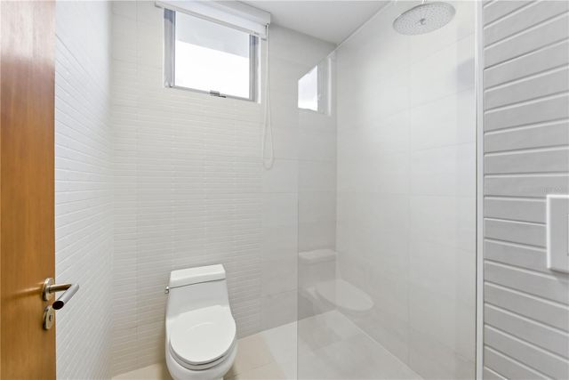 70 CALLE AQUAMARINA, San Juan, PR 00926