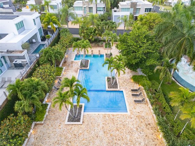 70 CALLE AQUAMARINA, San Juan, PR 00926