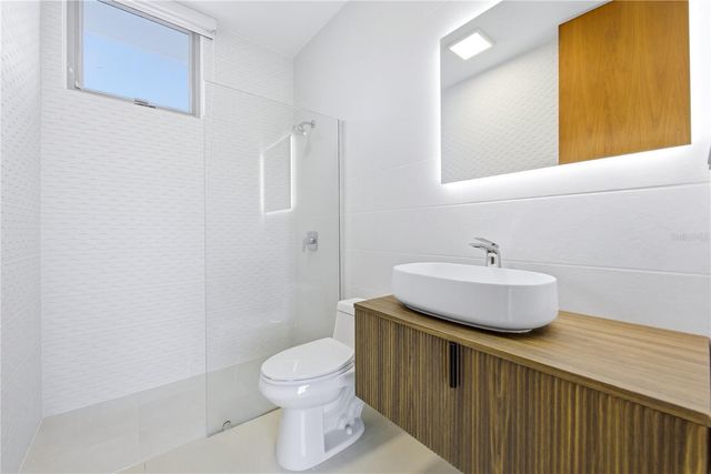 70 CALLE AQUAMARINA, San Juan, PR 00926